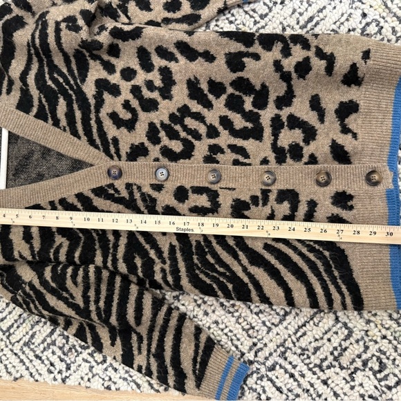 Leopard Print Cardigan - Picture 9 of 10